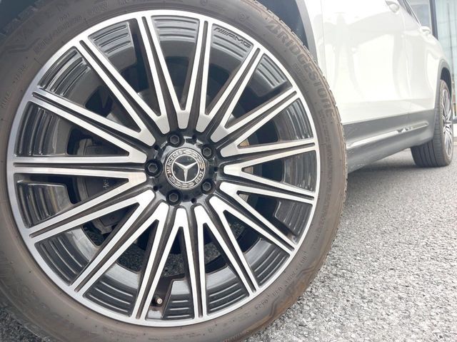 MERCEDES BENZ GLB