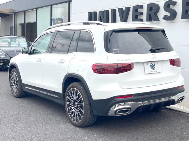 MERCEDES BENZ GLB