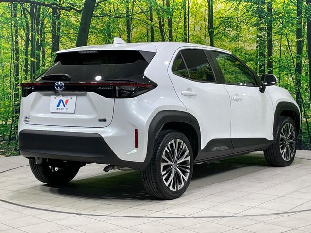 YARIS CROSS HYBRID