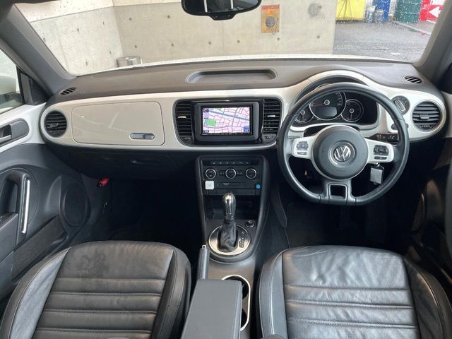 VOLKSWAGEN The BEETLE