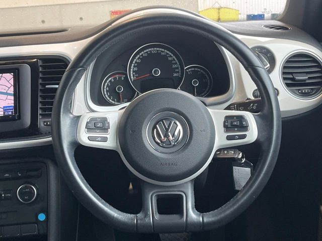 VOLKSWAGEN The BEETLE