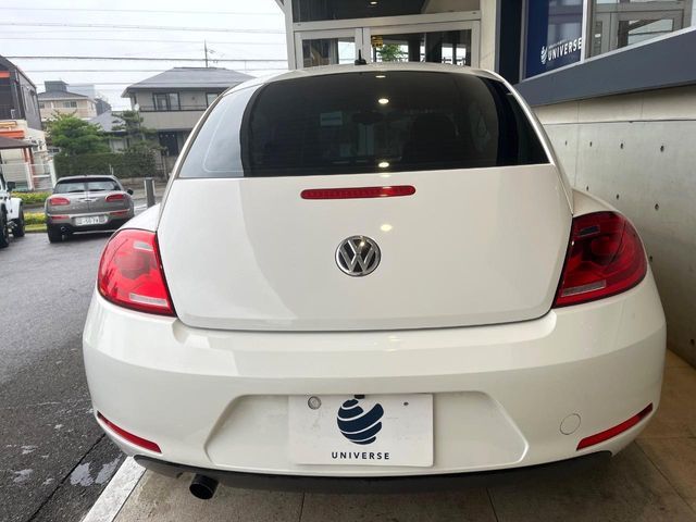 VOLKSWAGEN The BEETLE