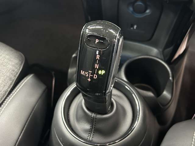 MINI COOPER D 5DOOR