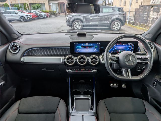 MERCEDES BENZ EQB