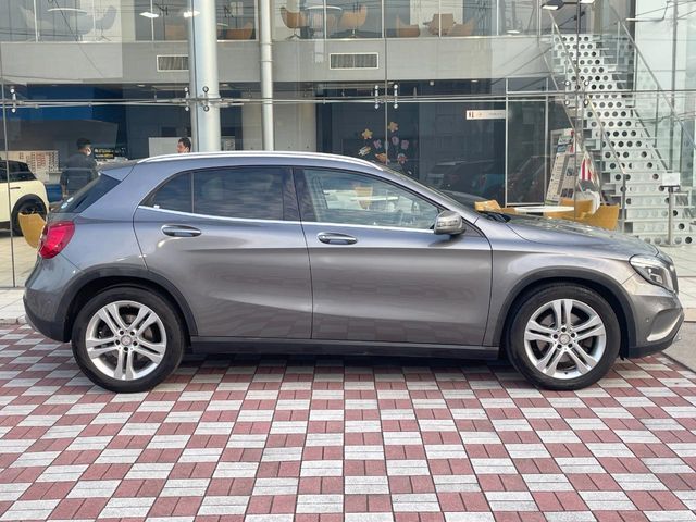 MERCEDES BENZ GLA class