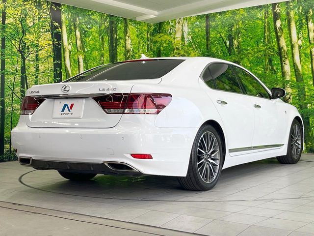 LEXUS LS460