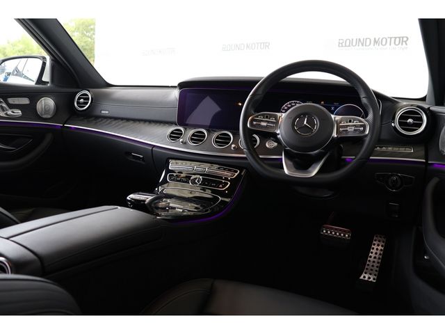 MERCEDES BENZ E class sedan