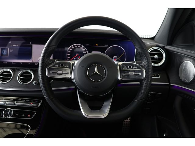 MERCEDES BENZ E class sedan