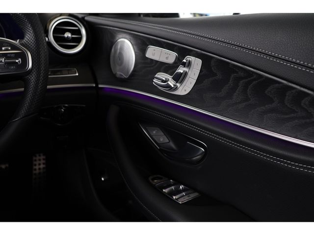 MERCEDES BENZ E class sedan