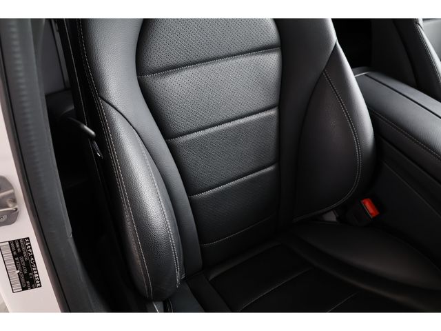 MERCEDES BENZ C class sedan