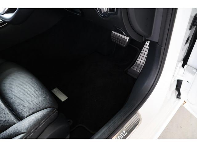MERCEDES BENZ C class sedan