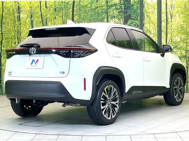 YARIS CROSS HYBRID