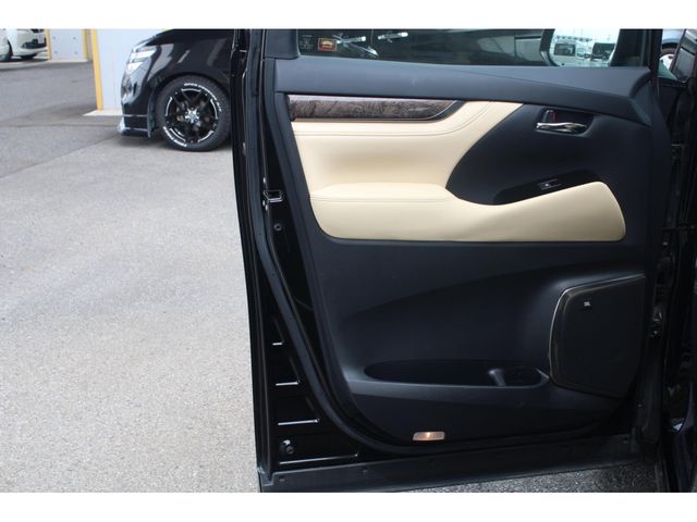 ALPHARD hybrid 4WD