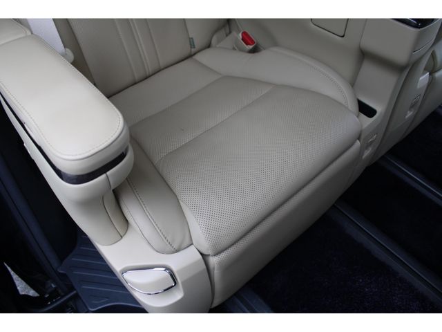 ALPHARD hybrid 4WD