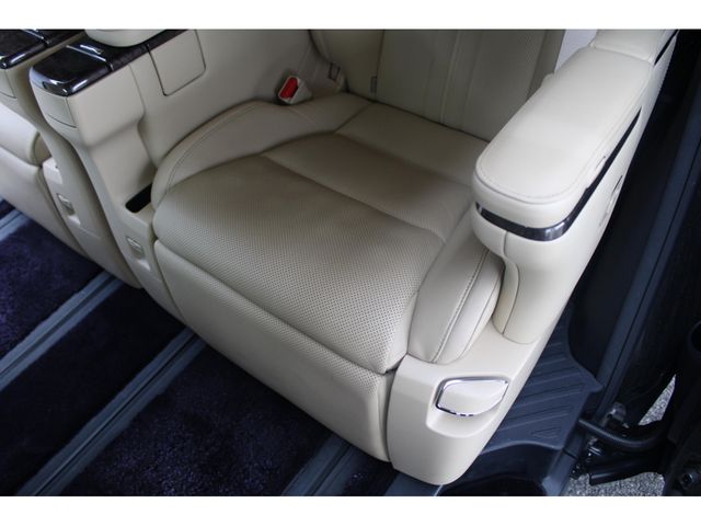 ALPHARD hybrid 4WD