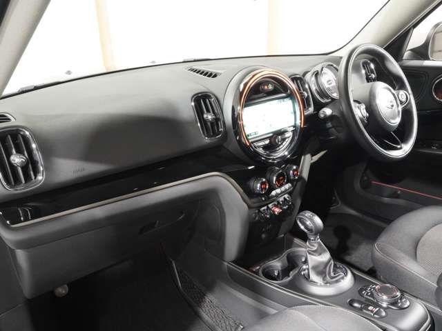 BMW MINI COOPER D CROSSOVER