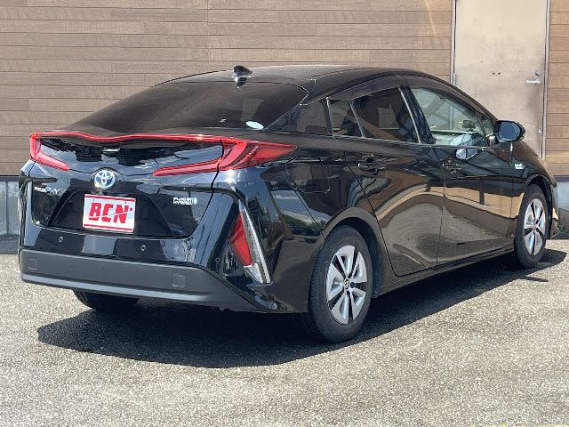 PRIUS PHV