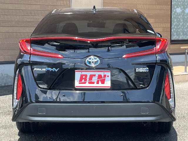PRIUS PHV