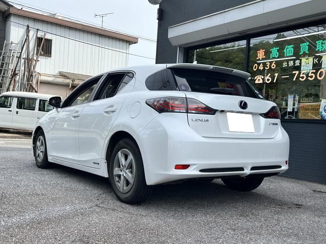 LEXUS CT200h