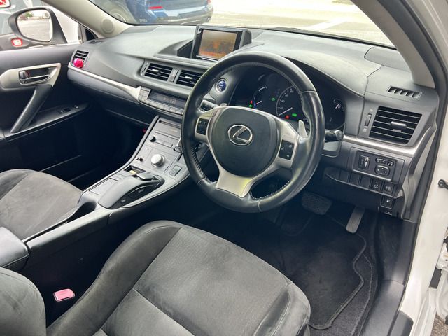 LEXUS CT200h