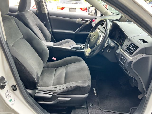 LEXUS CT200h