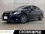 CROWN sedan hybrid