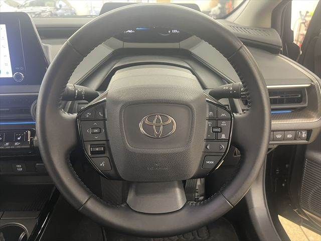 PRIUS 4WD
