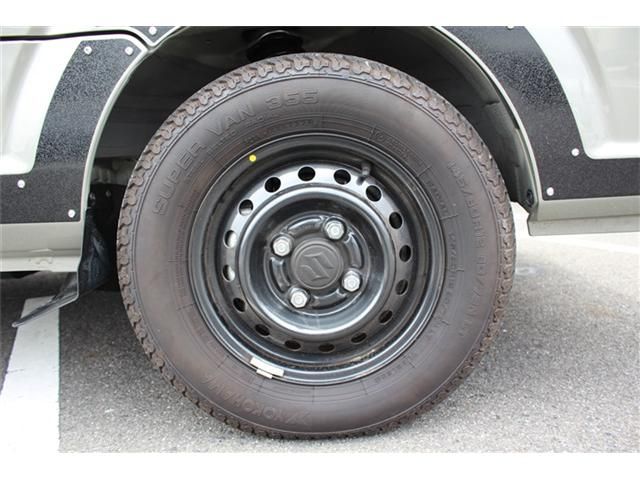 Super CARRY truck 4WD