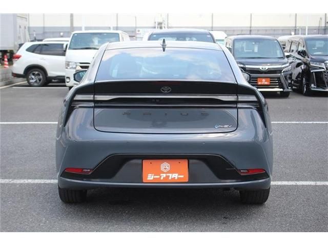 PRIUS PHV