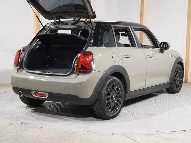 MINI COOPER 5DOOR