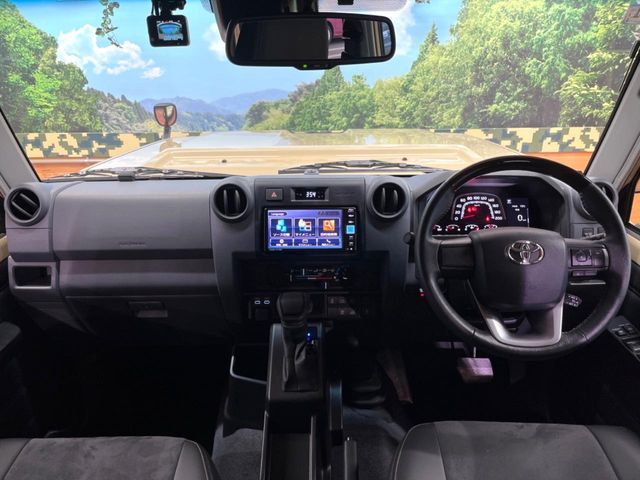 LANDCRUISER 70