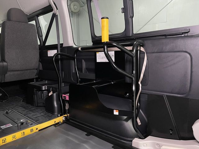 HIACE van 2WD