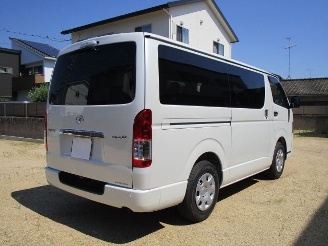 HIACE van 2WD