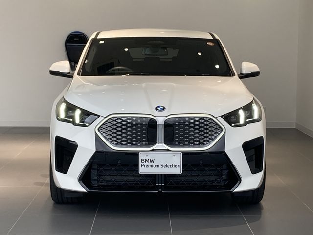 BMW iX2