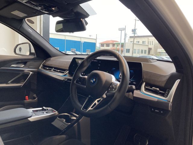 BMW iX2