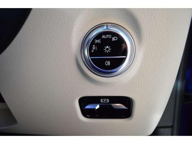 MERCEDES BENZ C class sedan
