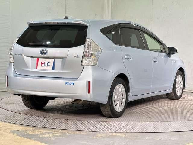 PRIUS Alpha