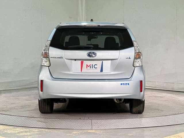 PRIUS Alpha