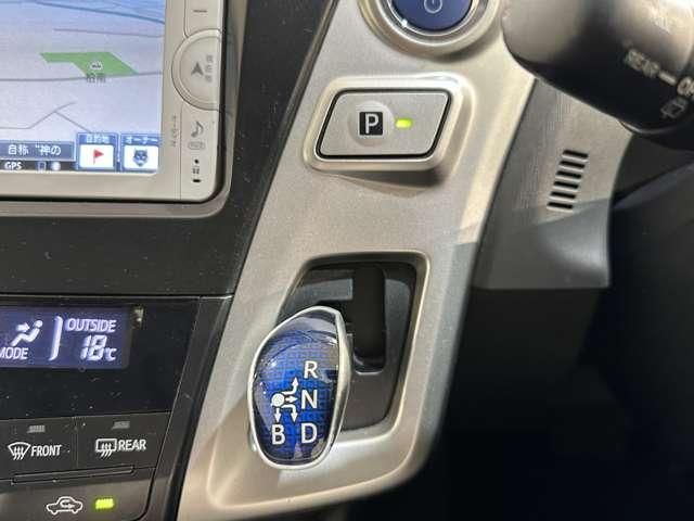PRIUS Alpha