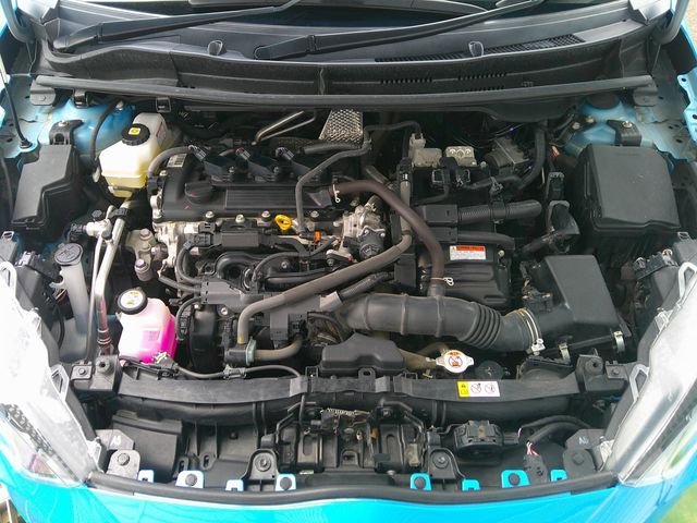 YARIS HYBRID