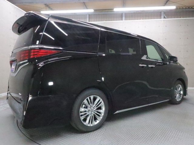 ALPHARD hybrid