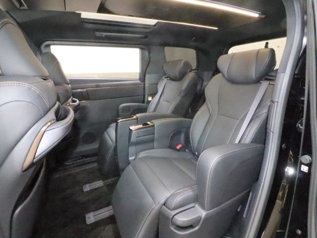 ALPHARD hybrid