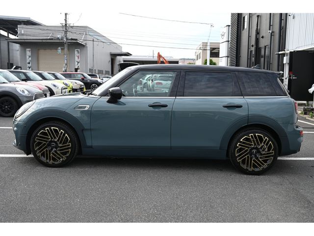 MINI COOPER CLUBMAN