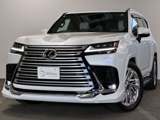 LEXUS LX600