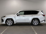 LEXUS LX600