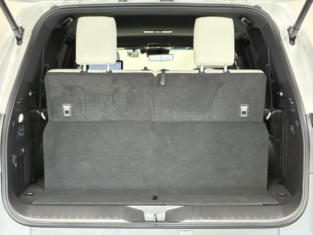 LEXUS LX600