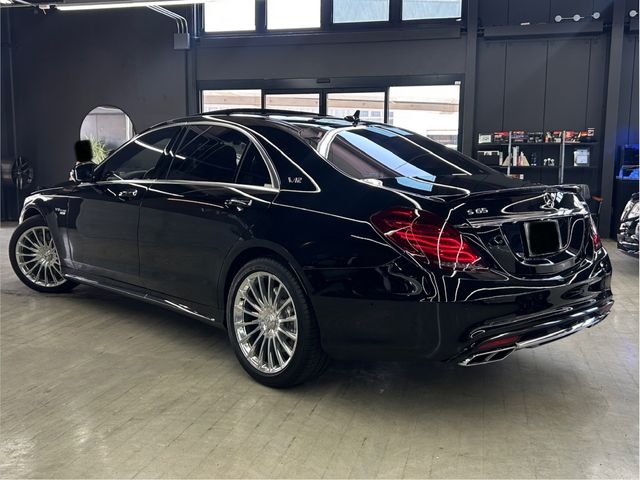 MERCEDES AMG S class