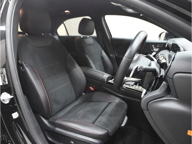 MERCEDES BENZ A class sedan