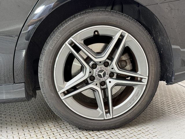 MERCEDES BENZ A class sedan