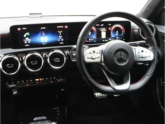 MERCEDES BENZ A class sedan